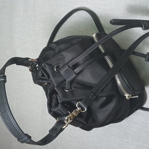 Forever 21 Black Purse Drawstring Close - Picture 1 of 7